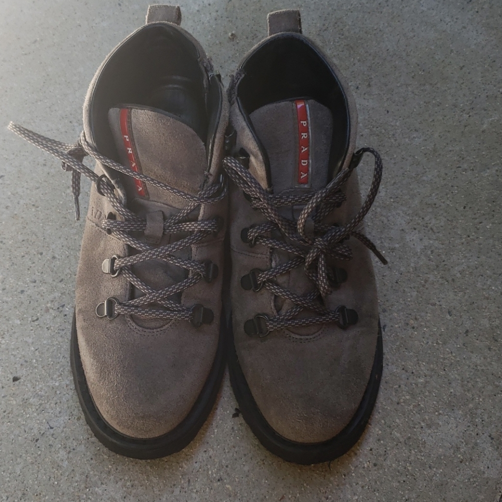 Prada shoese